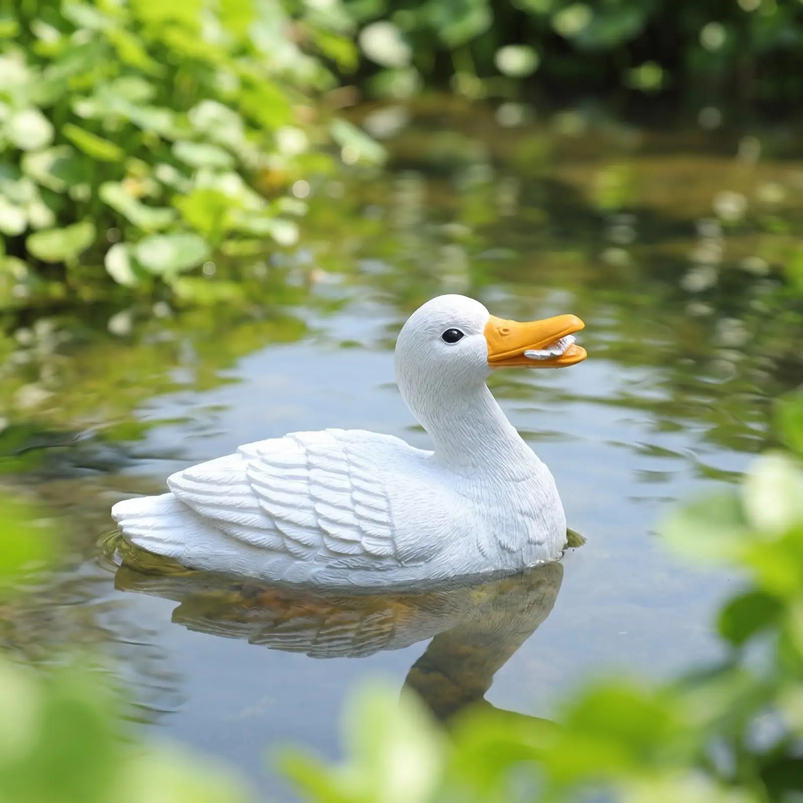 Buoyant Duck Realistic Pond Ornament with Molded Feathers Authentic-Looking Duck Decoy Statue for Gardeners, Pond, Water