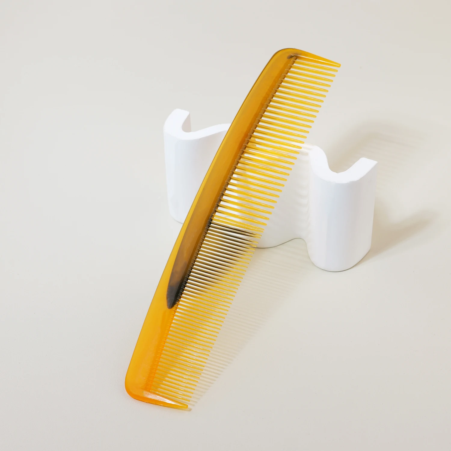 1/6 piece set of amber hair comb, durable ABS plastic handle that conforms to ergonomics,Special for real hair wigs