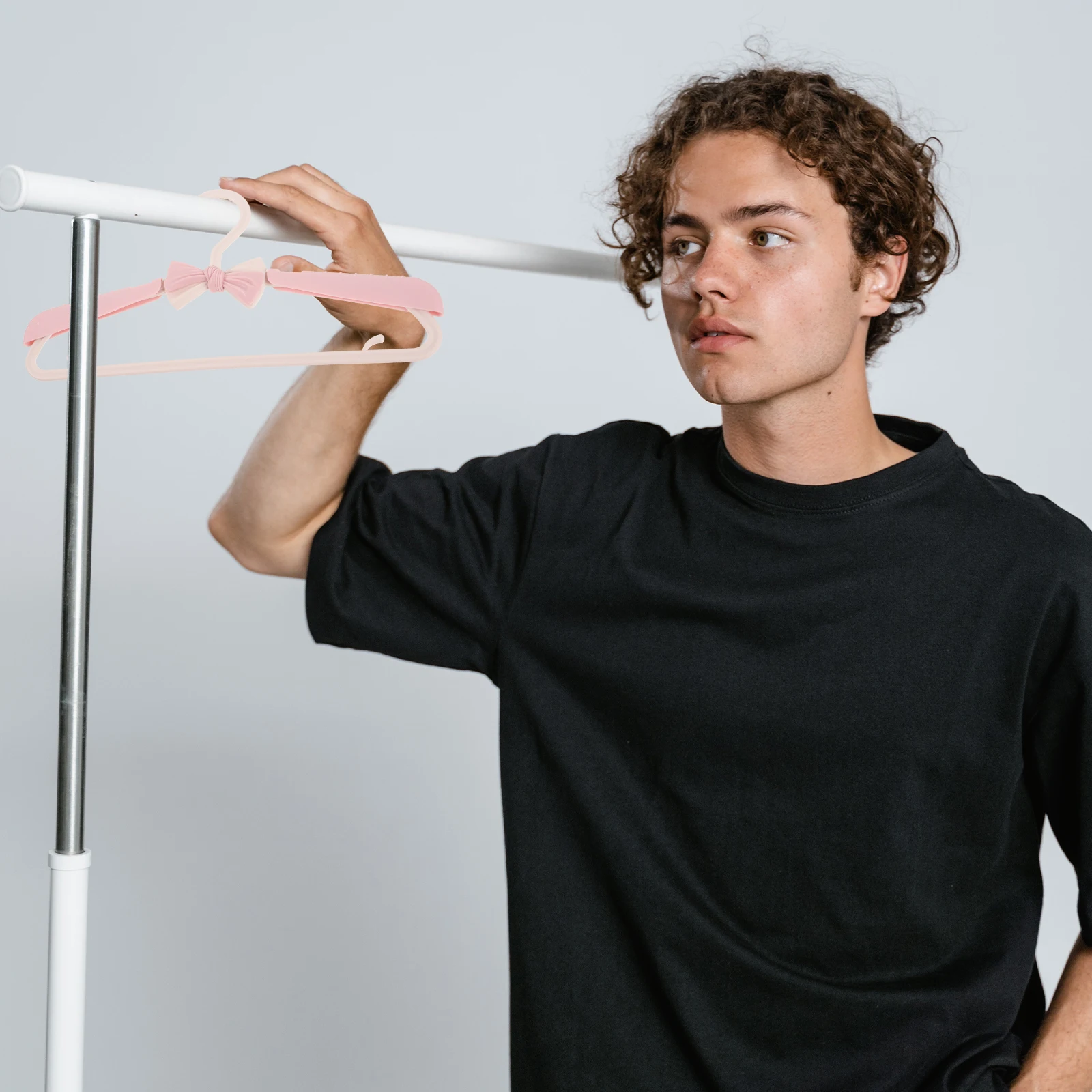 

5Pcs Non-Slip Kids Plastic Hangers Space Saving Baby Clothes Hangers for Closet Toddler Clothes Organizer Baby Hanger