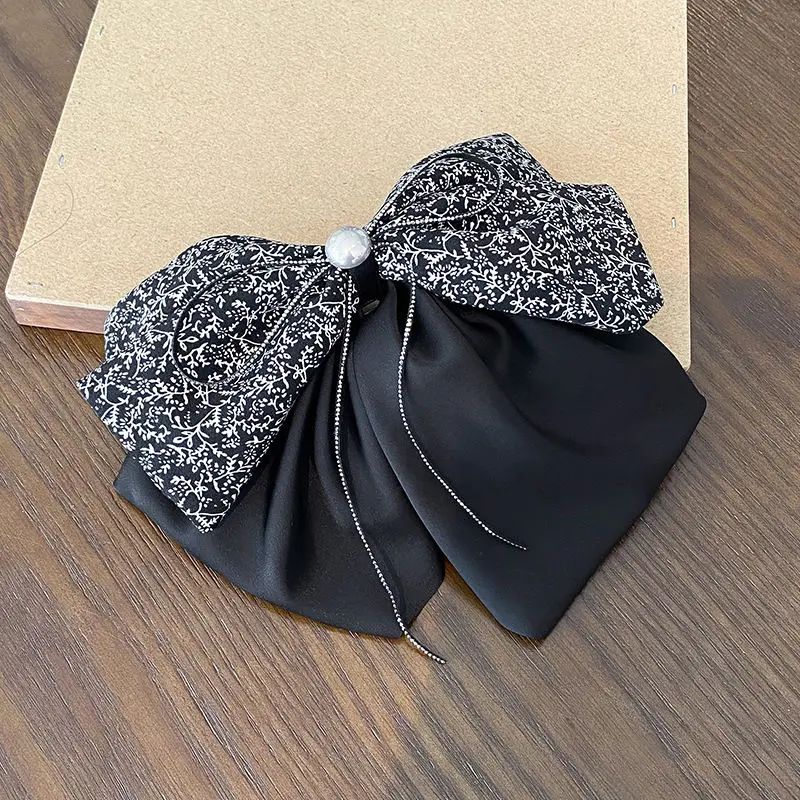

Stylish Temperament, Pearl Floral Bow Clipwomen's New High-end Style Ponytail Shark Clip At The Back of The Head