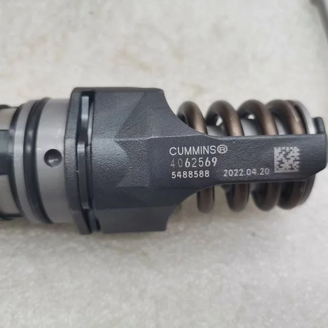 Construction Machinery Parts Fuel Injector 4062569 for Engine QSX15 ISX15