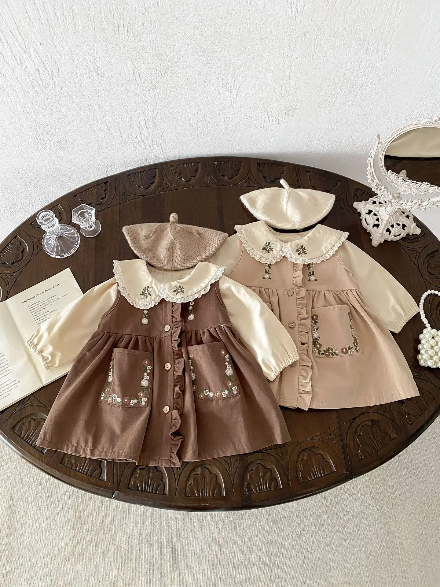 

2024 Autumn New Baby Girl Sleeveless Vest Dress Infant Toddler Casual Dress Kids Girls Flower Embroidery Lace Princess Dress