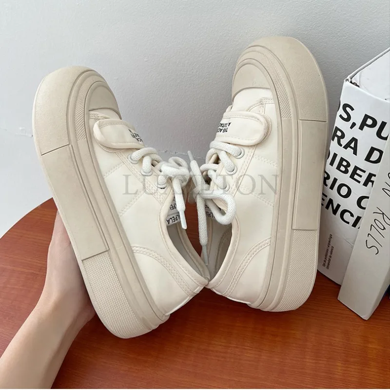 Low Cut Thick Soled Round Toe Canvas Shoes Cute Breathable and Comfortable with Mesh Casual Non Slip Sports Board Shoes