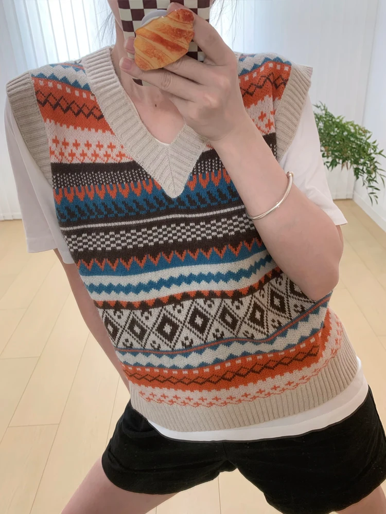 Geometry Sleeveless Tank Tops Autumn Winter Women Fashion V Neck Pullover Casual Y2K Sweater Harajuku Knitted Tank Tops