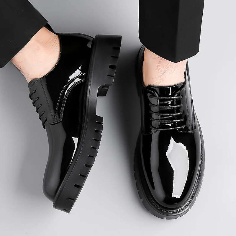 

Men's casual leather shoes Fashion classic British style Work or Business Black outdoor street thick soled shoes Derby New