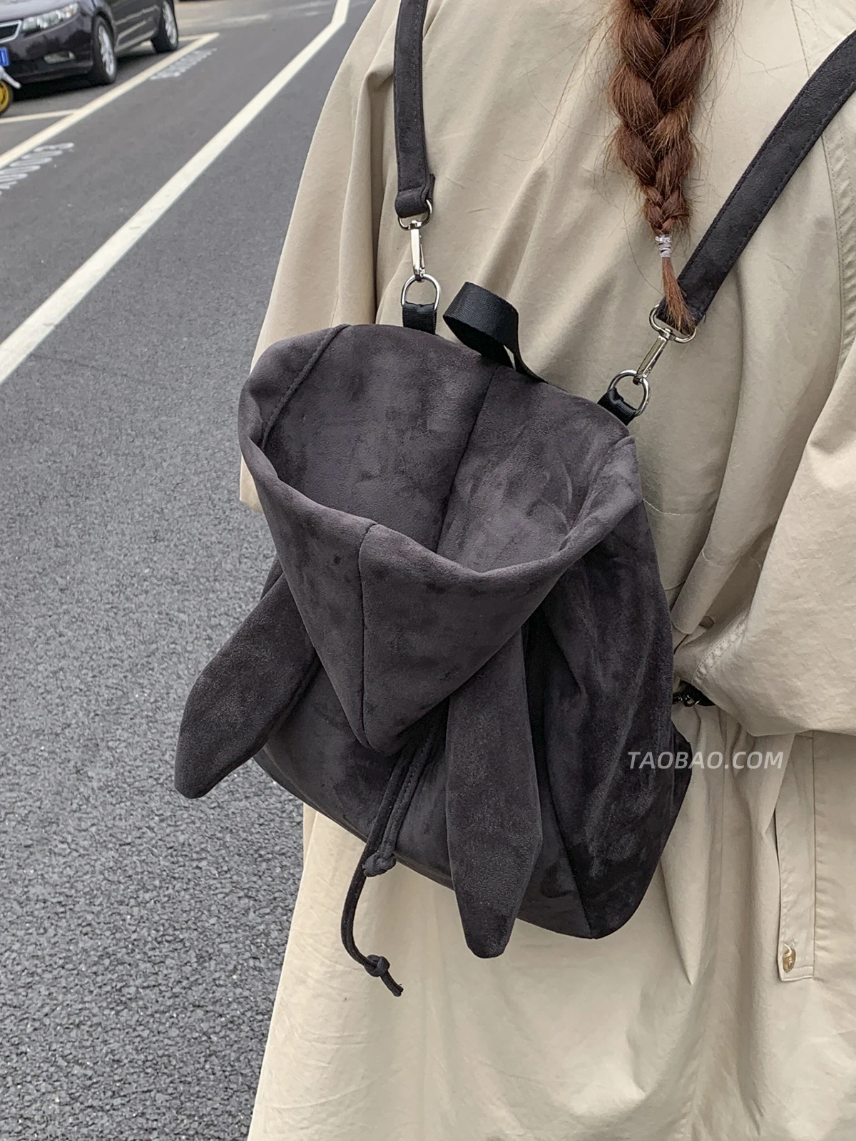 

Textured Faux Suede Women's Casual Backpacks 2025 Trend Fashion Student School Bags Versatile Casual Chic Design Handle Bag