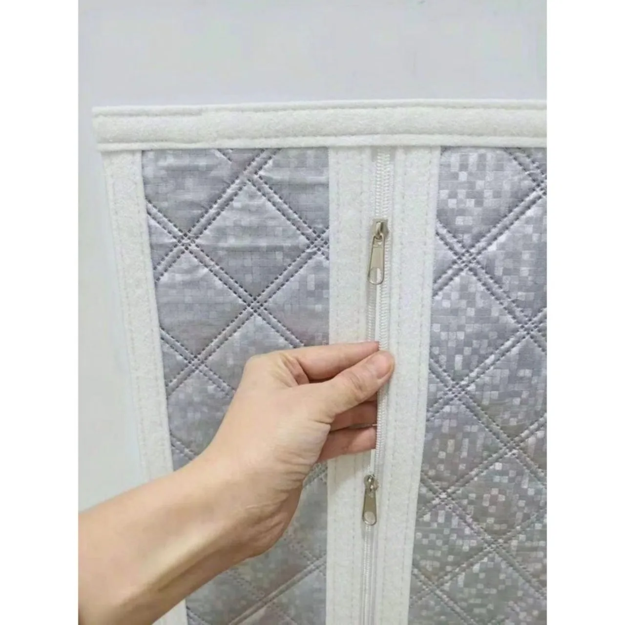 Winter White 3-in-1 Thick Windproof Partition Curtain, Warm Curtain, Double Zipper Opening, Self-adhesive Without Holes
