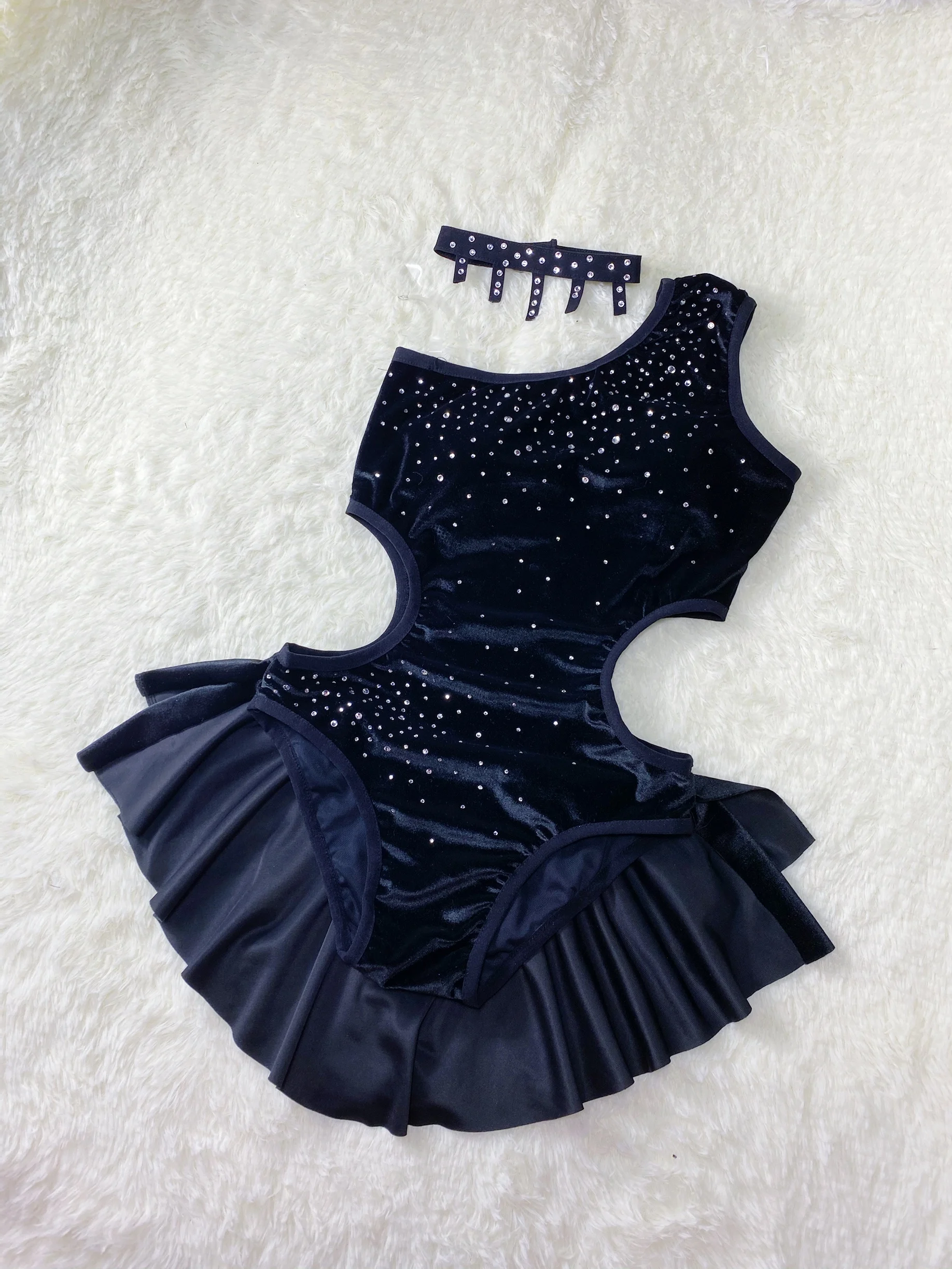 ชุดเต้นโพลแดนซ์สำหรับผู้หญิง ผ้ากำมะหยี่ ประดับเลื่อมวิบวับ เหมาะสำหรับงานกลางคืน บาร์ ดีเจ เวที แสดงเต้นละติน