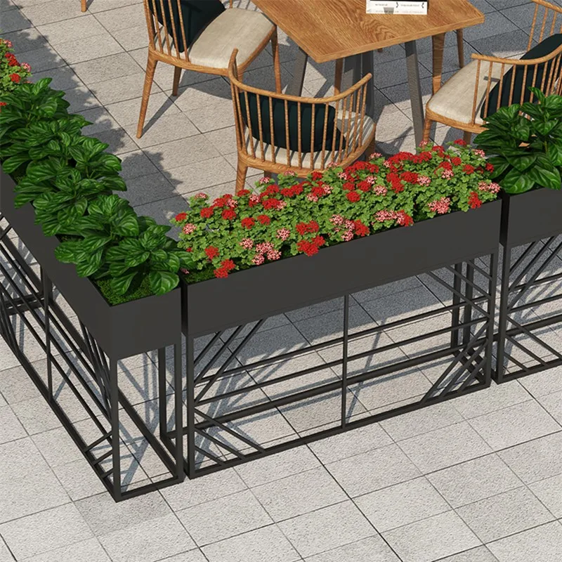 boxes, flower Outdoor decorative fence railings, flower planters, green plant stands, wrought iron flower racks, partitions for