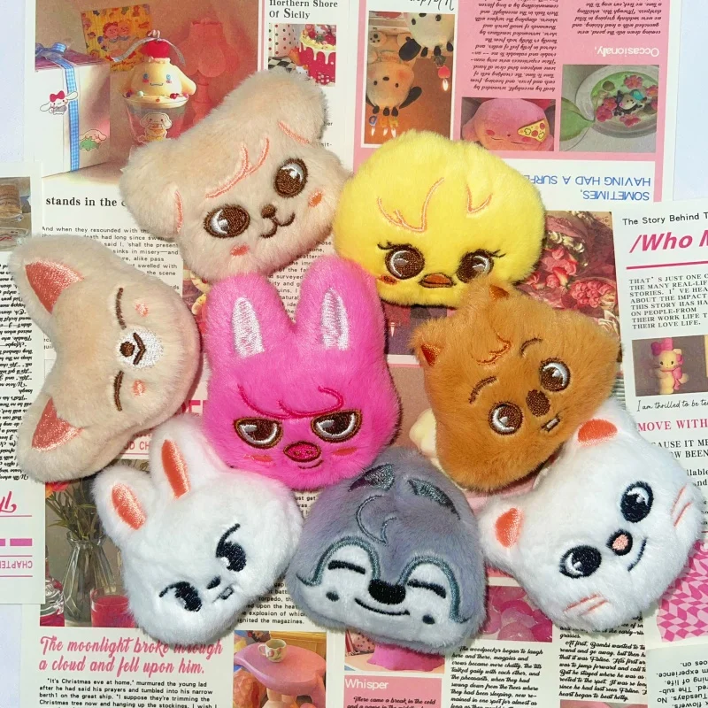 StrayKids Nuova peluche Spilla carina Accessori distintivo Zaino Accessori abbigliamento SKZOO Wolfchan Bbokari Regalo del Ringraziamento