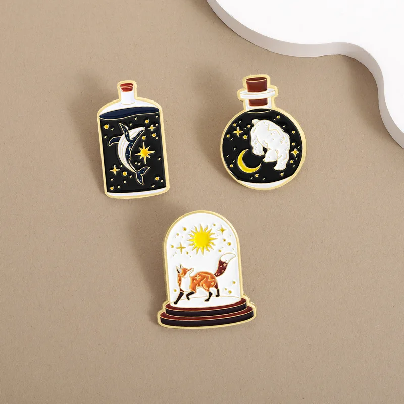 Animal Brooches Cartoon Dolphin Polar Bear Metal Badges Small Gifts Wholesale Backpack Accessories Cap Pins for Backpacks Brooch