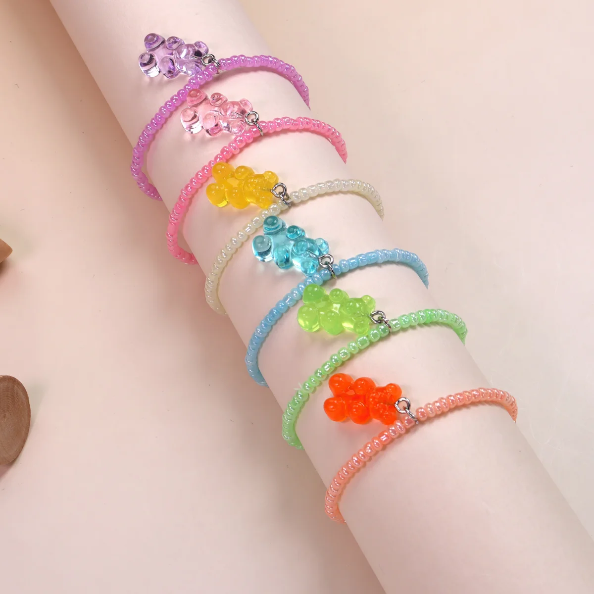 Joyería europea y americana, colgante de oso de gelatina de resina, pulsera bohemia de cuentas de arroz, pulsera femenina para buen amigo, paquete de 6