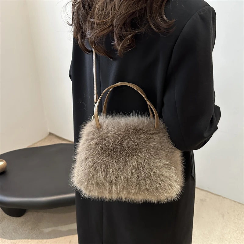 

Women Luxury Leather Stylish Shoulder Bag Designer Fashion Crossbody Tote Handbag For Modern Trendy Looks