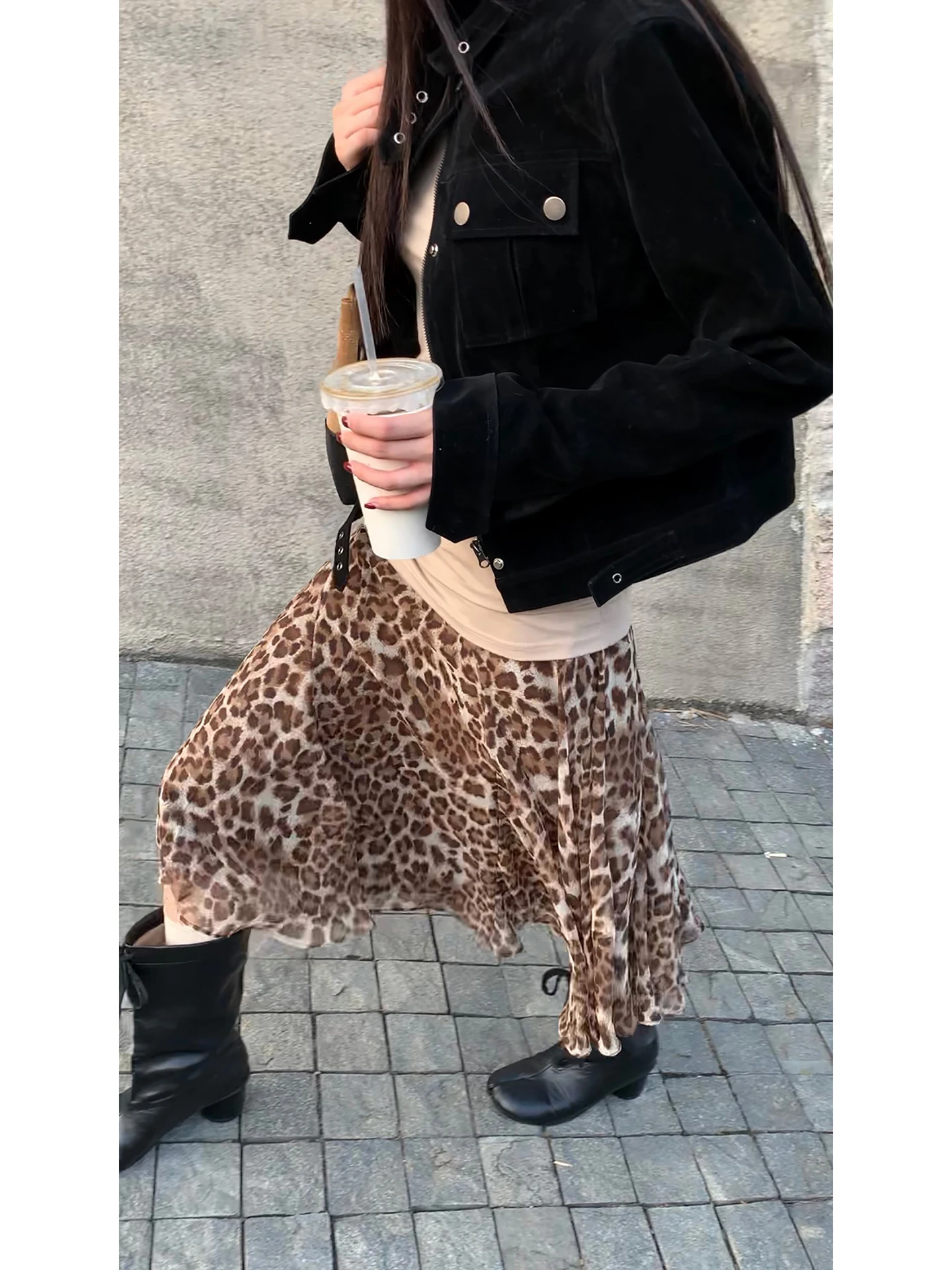 

Красная юбка-трапеция Celebri для женщин, осень-зима 2025, новая модель, облегающая, с красивым леопардовым принтом, короткая, разных размеров