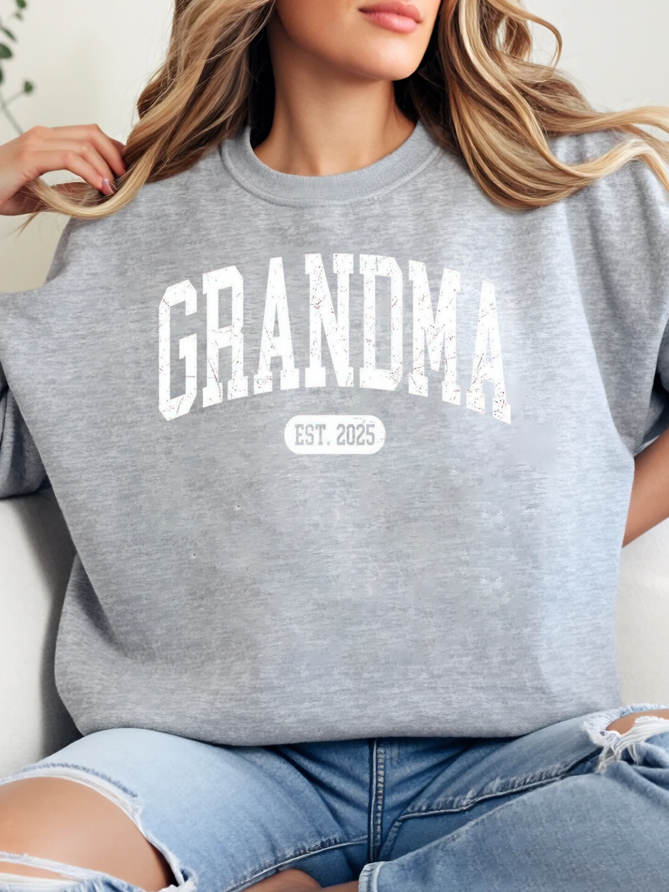 

Толстовка с круглым вырезом с принтом Grandma Est 2025, день матери, большие размеры