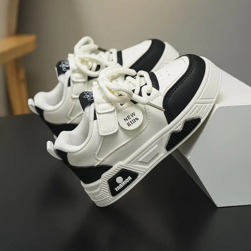 

Детские кроссовки, осень 2026, новая легкая повседневная обувь для мальчиков и девочек, спортивная обувь для детей среднего и большого размера, универсальная школьная уличная обувь