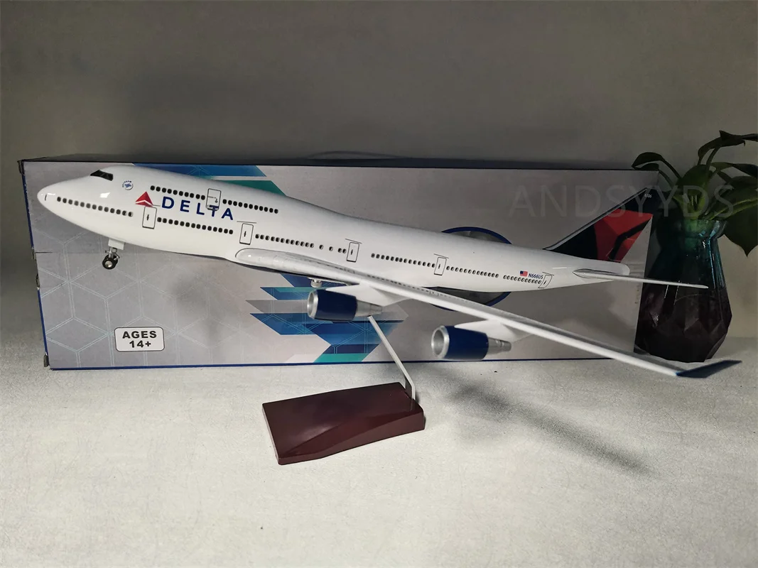 Boeing 747 Plane Model Jet Airplane Delta Airplane Diecast Airplane Model for Adults with LED Light (Touch or Sound Control)