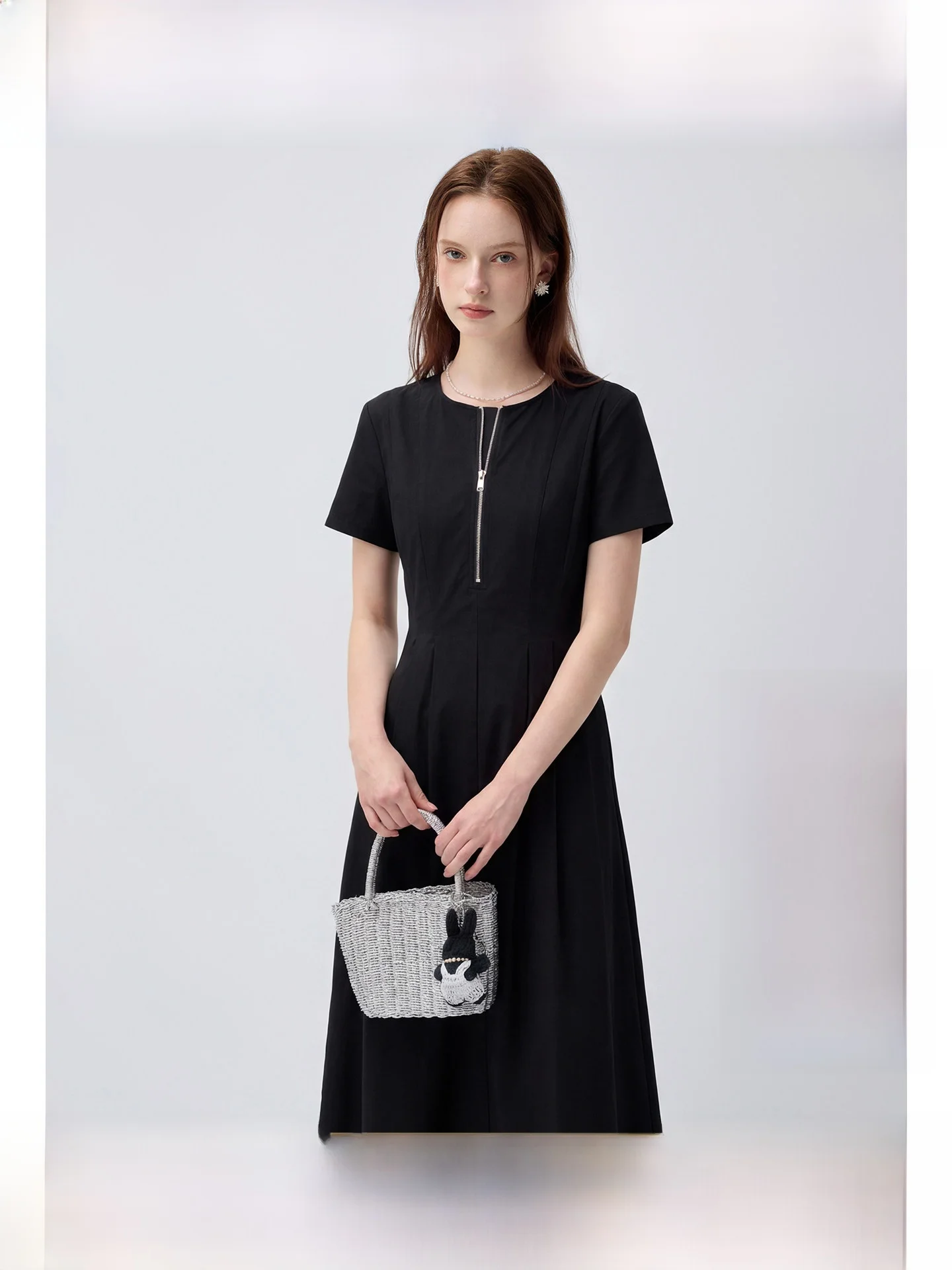 

Платье А-силуэта с завышенной талией для полных женщин, летнее, стройнящее, длинное, с коротким рукавом, простого кроя, прямое, на молнии