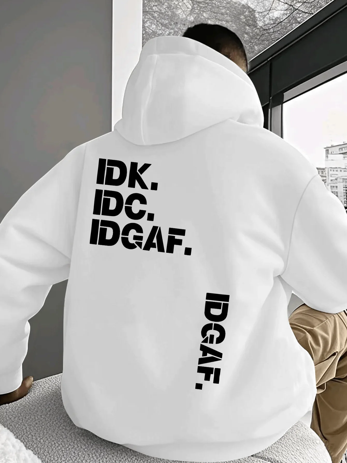 Moletom masculino com capuz e estampa de letras simples e em negrito com o slogan "IDGAF". Camiseta com capuz casual, macia e para uso diário no outon