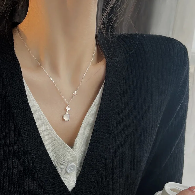 Butterfly Necklace for Women Light Luxury Minority Design round Pendant  Online Influencer Refined Gift Clavicle Chain