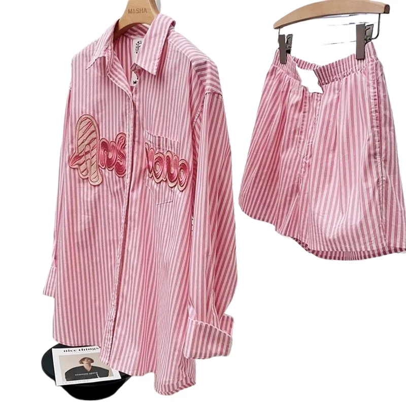 

Small and Trendy Striped Shirt for Spring, New Stylish Loose and Age Reducing Lazy Top