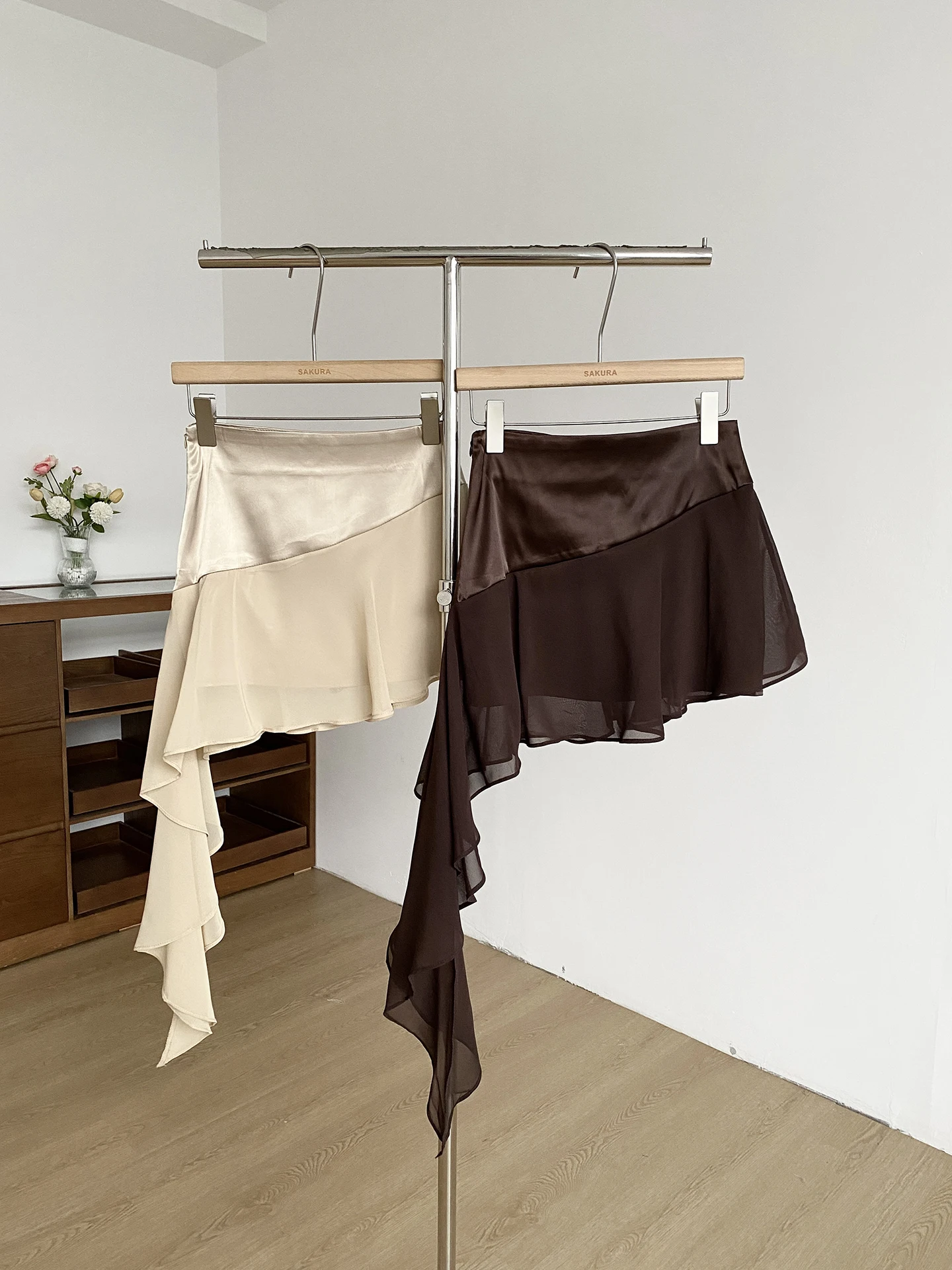 DIYI Half-length Color Block Satin Surface Women's Short Skirt Summer High-waist A-line Poly Fiber Asymmetrical Hemline