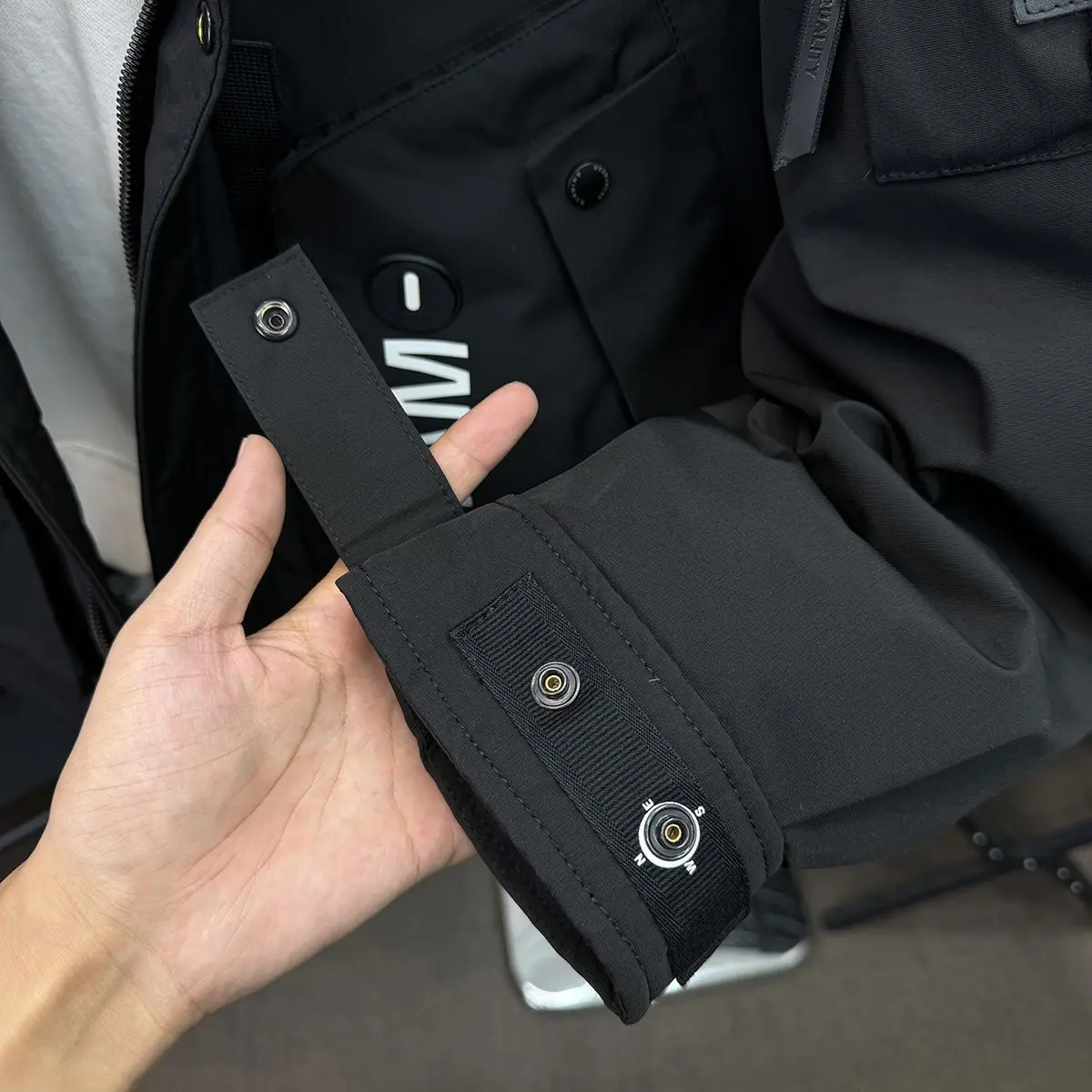 Luxury High-end Down Jacket Trendy Warm Coldproof Men Winter Cargo Coat Canada White Duck Down Coat Windproof Hooded Thick Parka