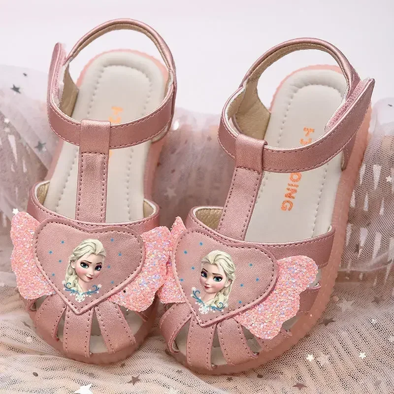 Disney Frozen Elsa Girls sandali 2024 estate nuove scarpe da principessa in vera pelle moda scarpe Casual scarpe da spiaggia per bambini taglia 23-36