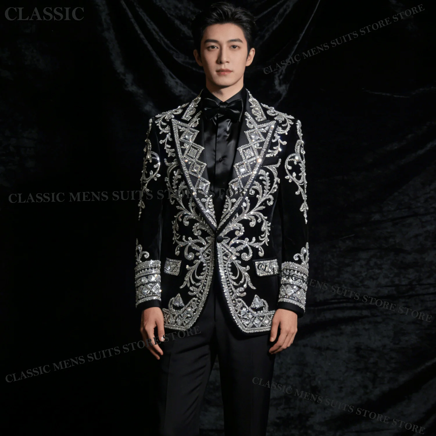 

Блестящие смокинги, мужские костюмы, элегантные бриллиантовые украшения, остроконечные лацканы, комплект из 2 предметов для жениха, свадебный мужской пиджак для выпускного вечера, костюм