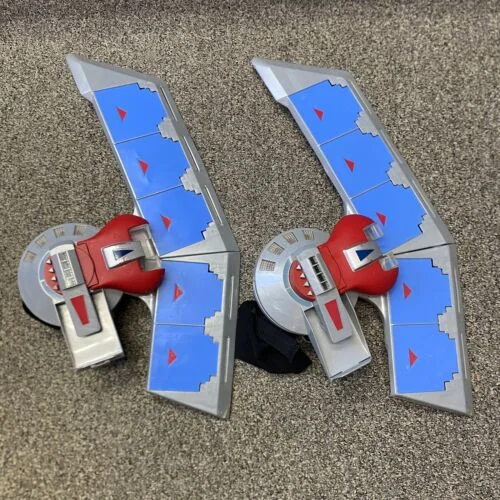 

2Pcs/set YuGiOh! Duel Disk Card Launcher Konami 1996 Kazuki Takahashi Cosplay