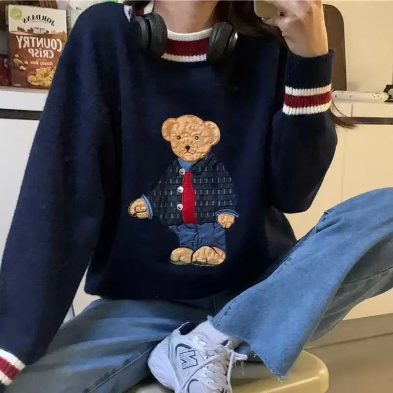 

New Intarsia Bear Knitted Hoodie Women's Knitted Top for Autumn and Winter Warmth Lauren Korean Fashion Chic Clothing Sweater