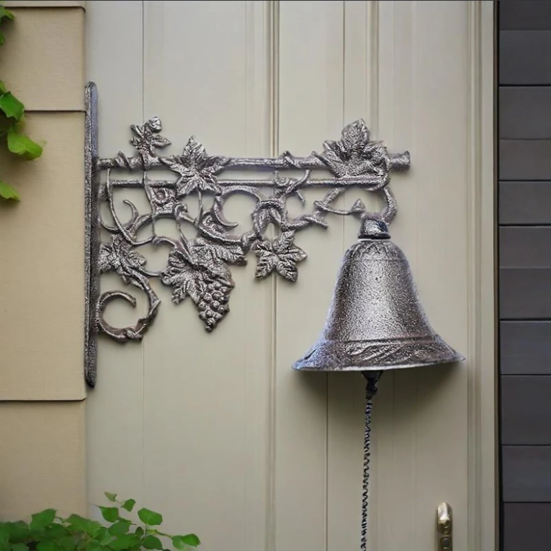 

Nordic Retro Cast Iron Grape Vine Hand-rock Bell Balcony Door Sign Courtyard Wall Decoration Door Bell