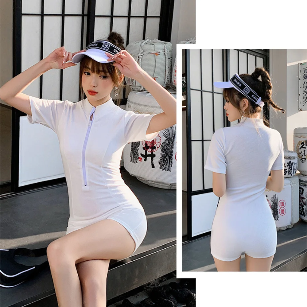 Conservative Woman Swimsuit 2024 Short Sleeve Korean Ins Style Beach Bathing Suit One Piece Slim Swimming Suit Woman Beach Wear