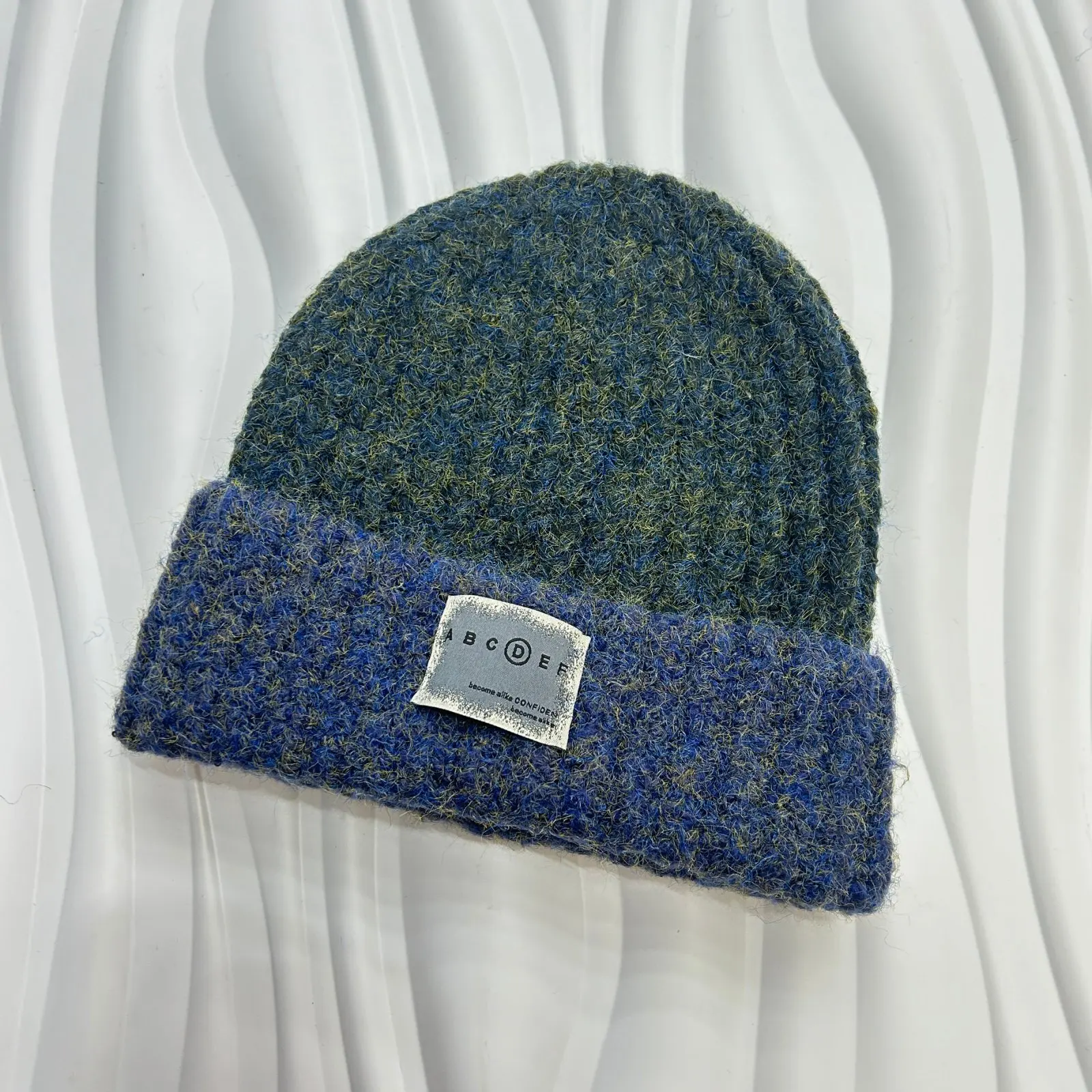 Korean style newsticker label color matchingwool hat formenwomenwarmautumn winter thickened ear protectorsknitted hat small face