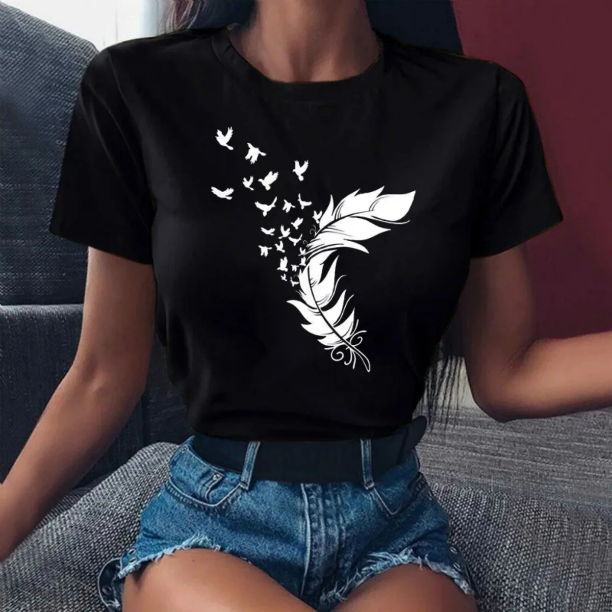 Women T-shirt Lady Cartoon Feather Cute Printing T-Shirts Fashion 90s Trend Woman Clothes Top Graphic Female Clothing Tops Tee