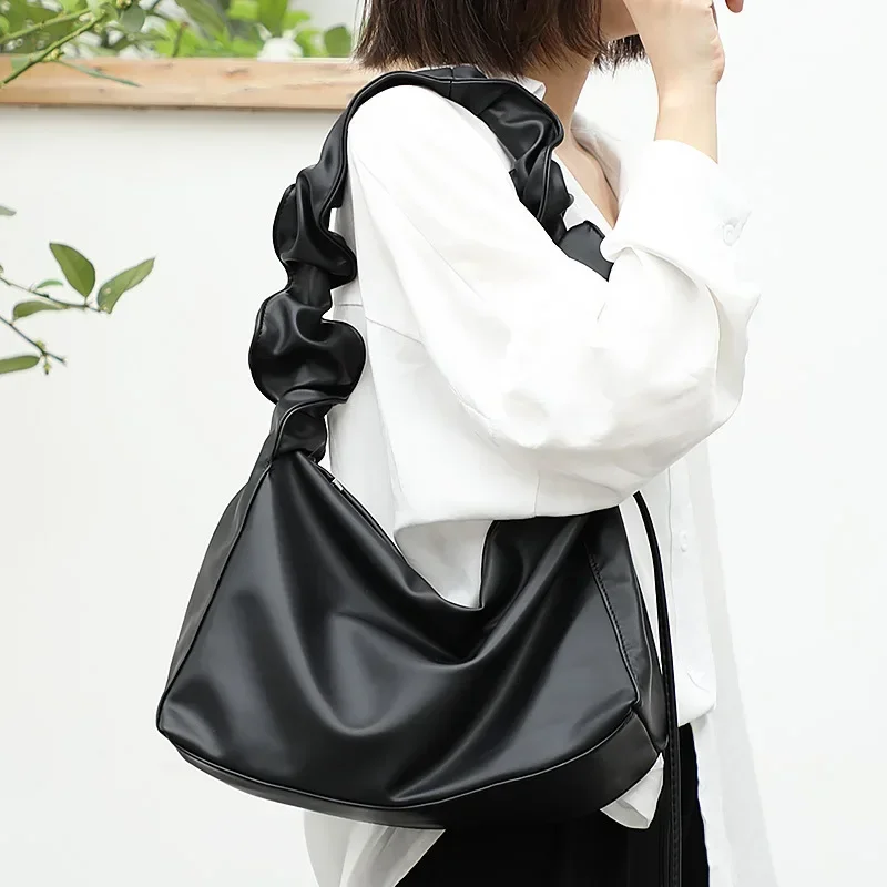 

2025 Fold Handbag Simple Retro Solid Color Armpit Shoulder Bag Casual Fashion Soft Leather Crossbody Designer Luxury Bag