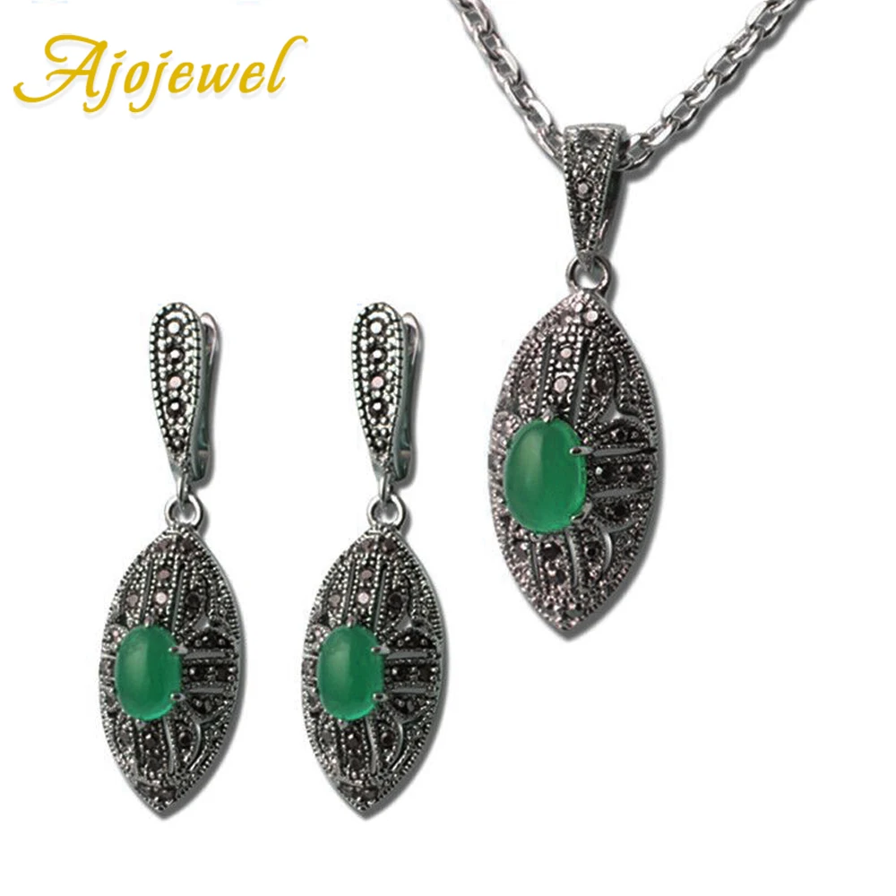 

Ajojewel Green Stone Vintage Pendant Necklace Earrings Woman Set Jewelry With Black Rhinestone Retro Items
