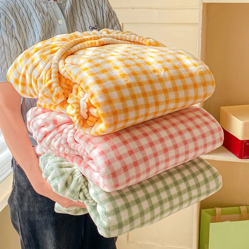 Elegantes kariertes Flanell-Spannbettlaken – luxuriös, weich und warm, hypoallergen, sorgt für ein komfortables, ruhiges Schlaferlebnis