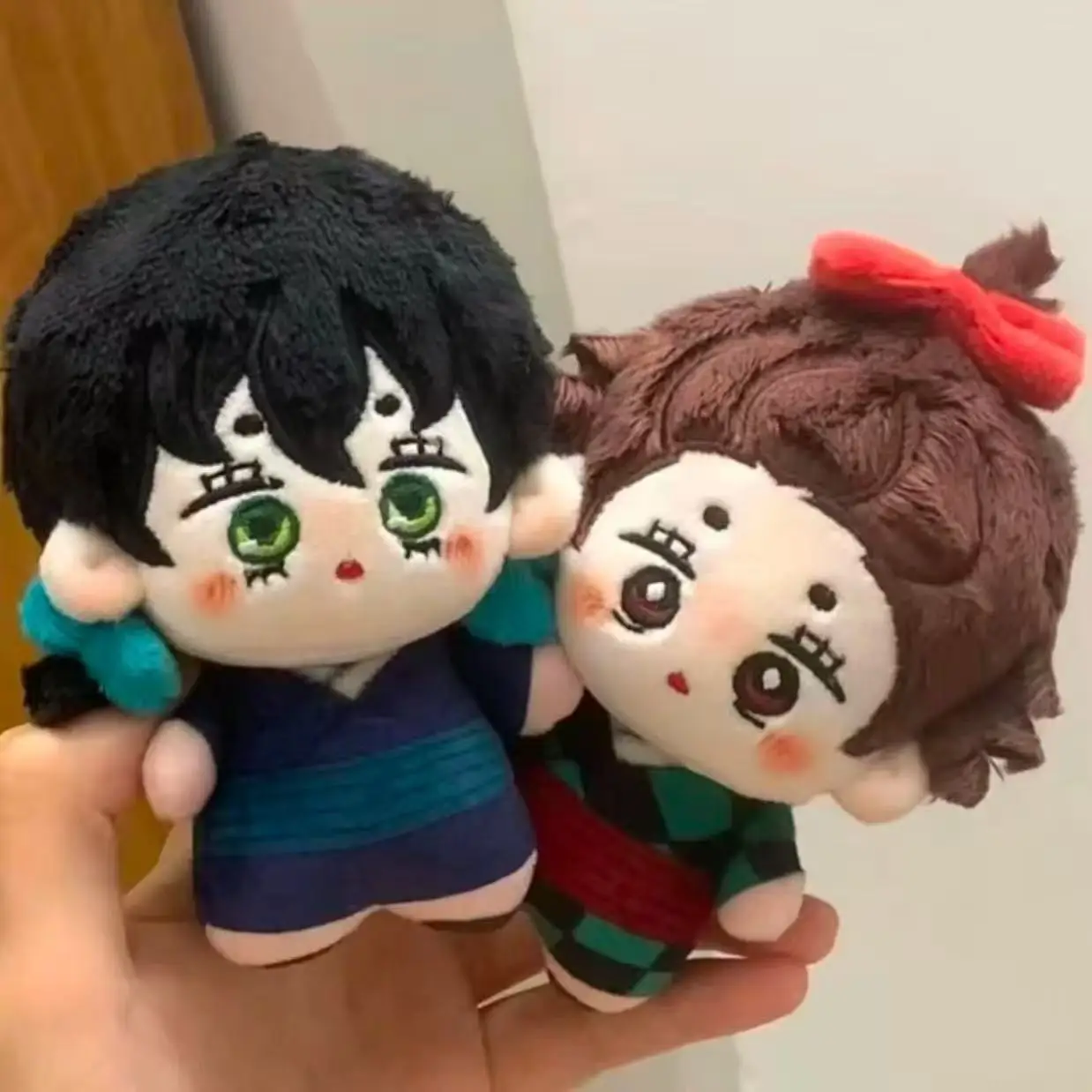 10cm 귀멸의 칼날 애니메이션 카마도 탄지로 아가츠마 젠이츠 하시비라 이노스케 코스프레 만화 플러시 펜던트 키체인 백팩 장식