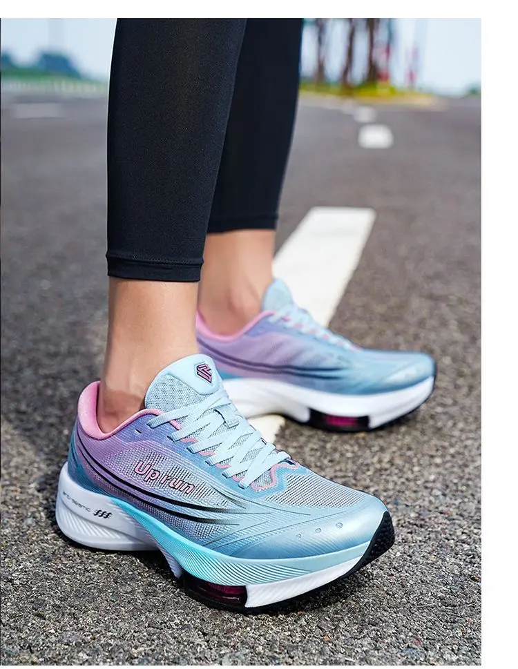 

2025 Spring new ultra-light running shoes lightweight casual shoes sports shoes mesh non-slip breathable soft sole