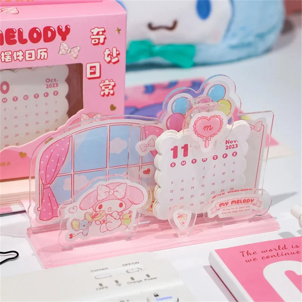 Oryginalny kalendarz z kreskówek Sanrio Cinnamoroll na rok 2025, uroczy akrylowy kalendarz biurkowy Kuromi Melody, ozdoba do składania, prezenty dla dziewczynek