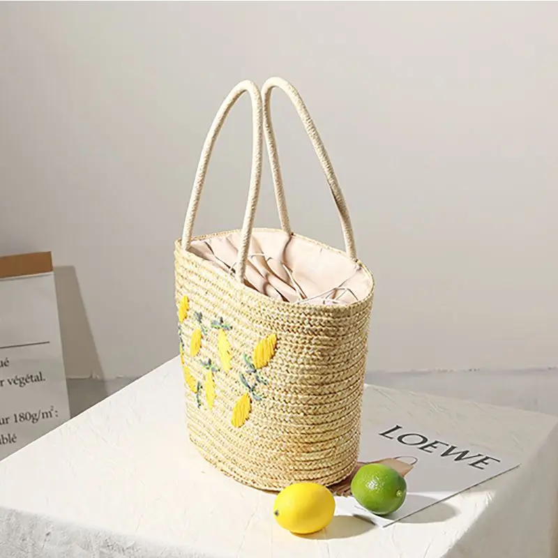 2023 New Versatile Straw Bags Hand Embroidered Fashion Woven Bags Seaside Vacation Beach Female Bags