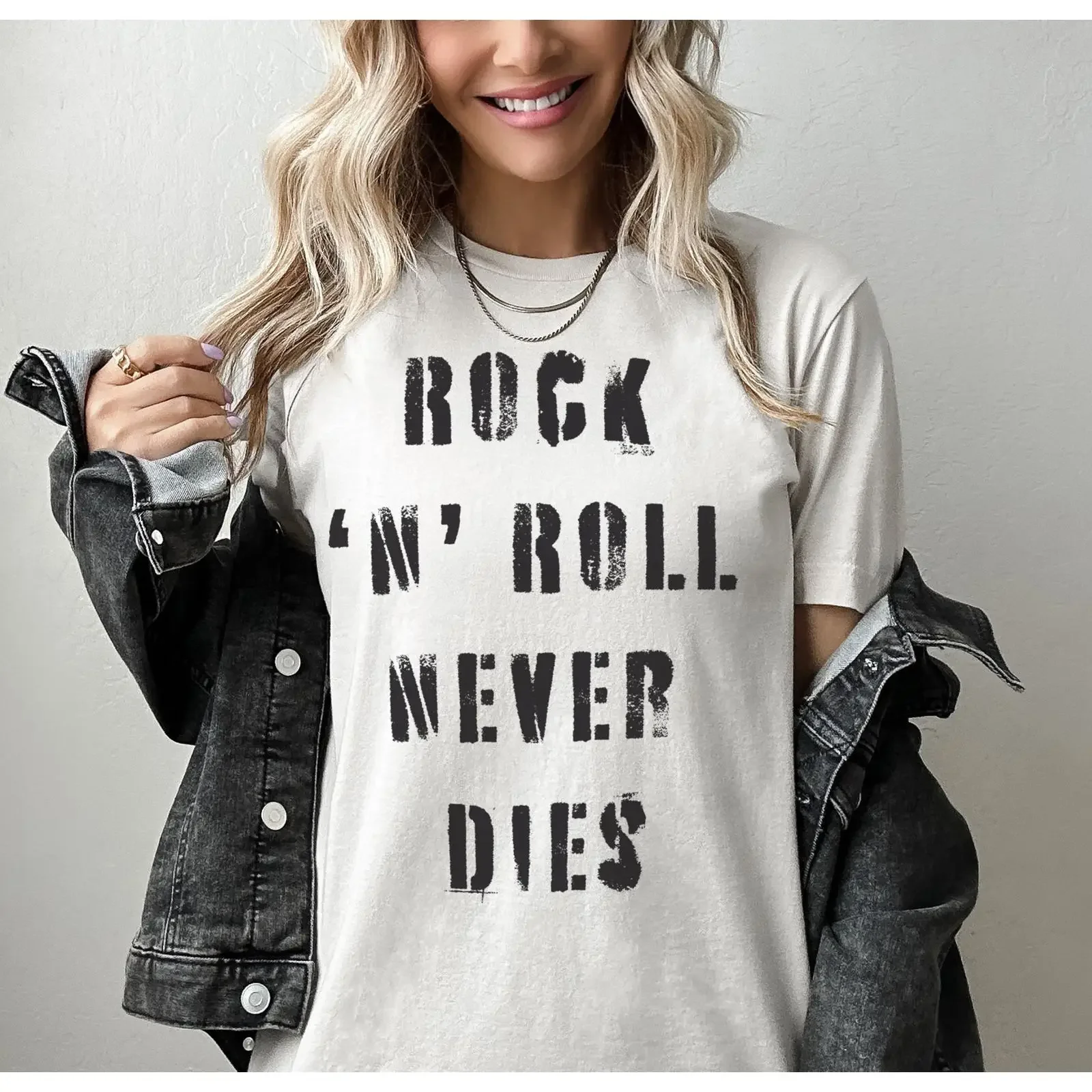 Rock amp 39 N Roll Never Dies Vintage Inspired Concert T Shirt Boho Retro Music Band vintage Washed Top For Everyday Wear