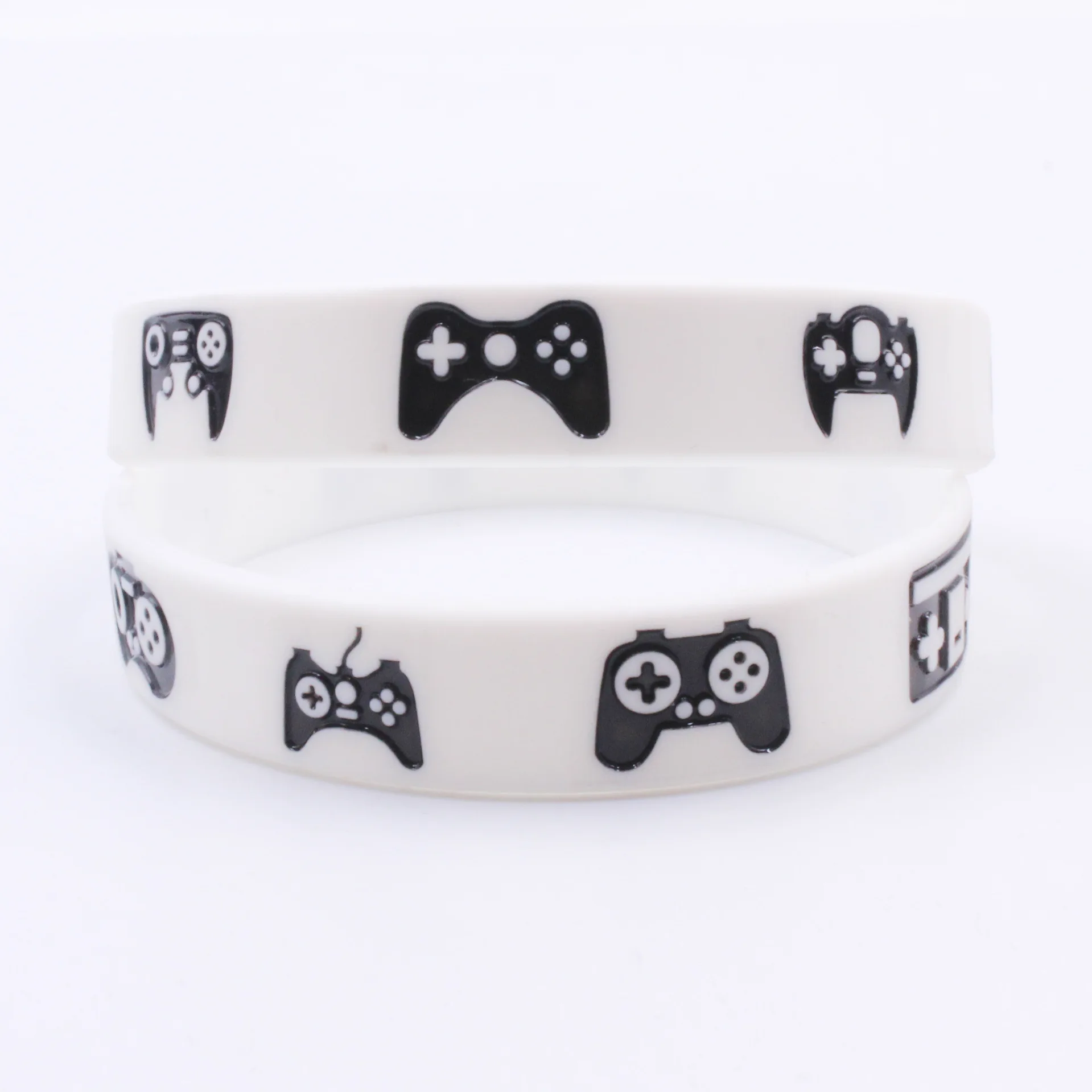 1PC NEW Game Controller Logo Debossed Printed Bracelet Game Lover Bangles Black and White Wrist Strap Men Bracelet Gifts SH367