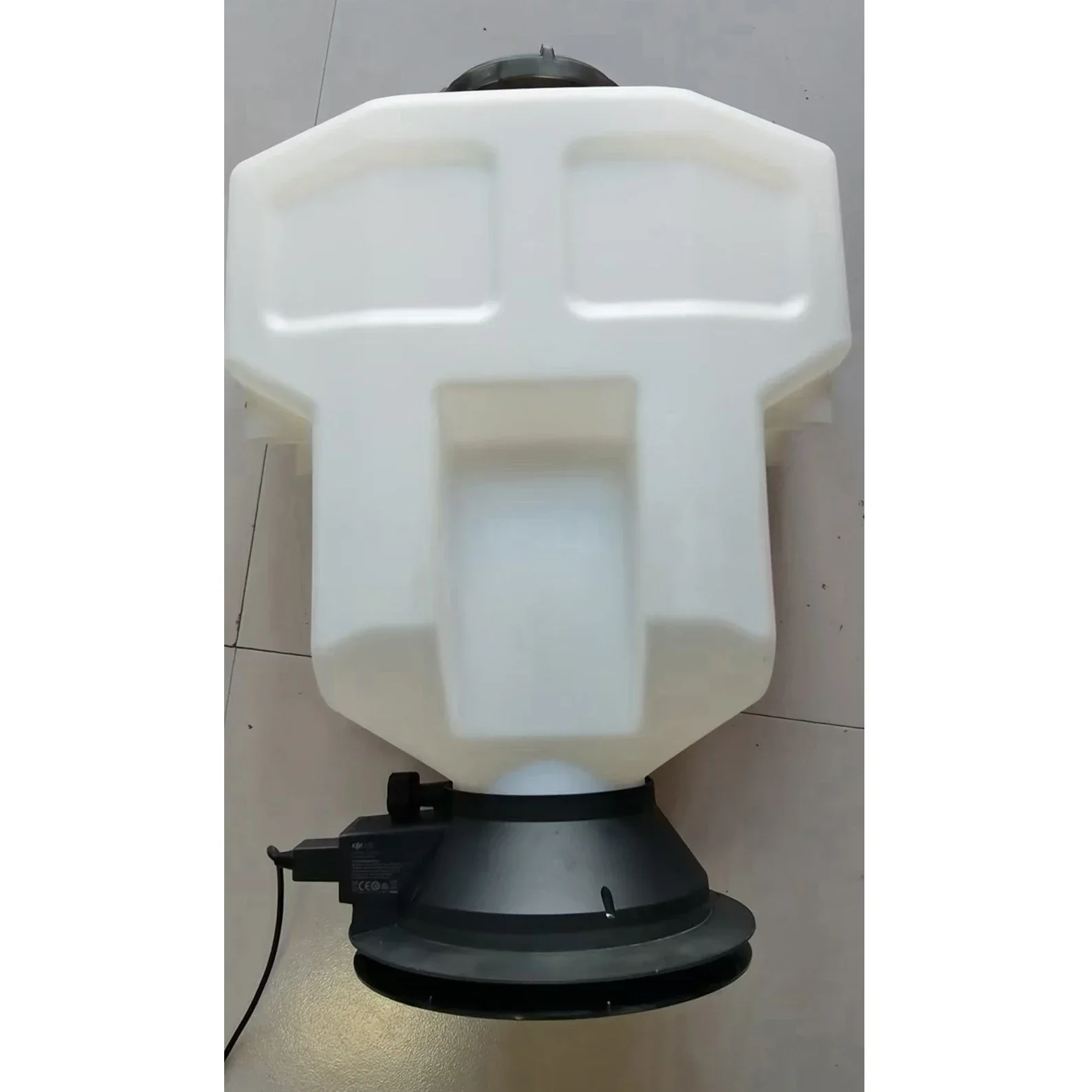 Подходит для SYSTEM SPREADING для сельскохозяйственного дрона DJI T20 (Solid Dispenser) 2.0