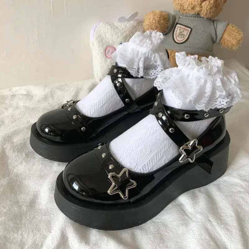 Lolita sepatu pump Platform untuk wanita, sepatu pump kulit wanita tali gesper bintang, sepatu Cosplay Mary Janes, sepatu Gothic Rivet berlubang-lubang