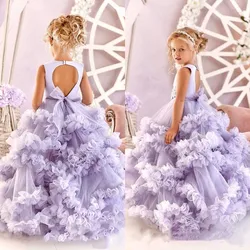 Abiti da ragazza di fiore viola gonfi per matrimonio Abiti da spettacolo per bambini senza schienale a strati da principessa Abiti da ballo per bambini lunghi fino al pavimento in tulle