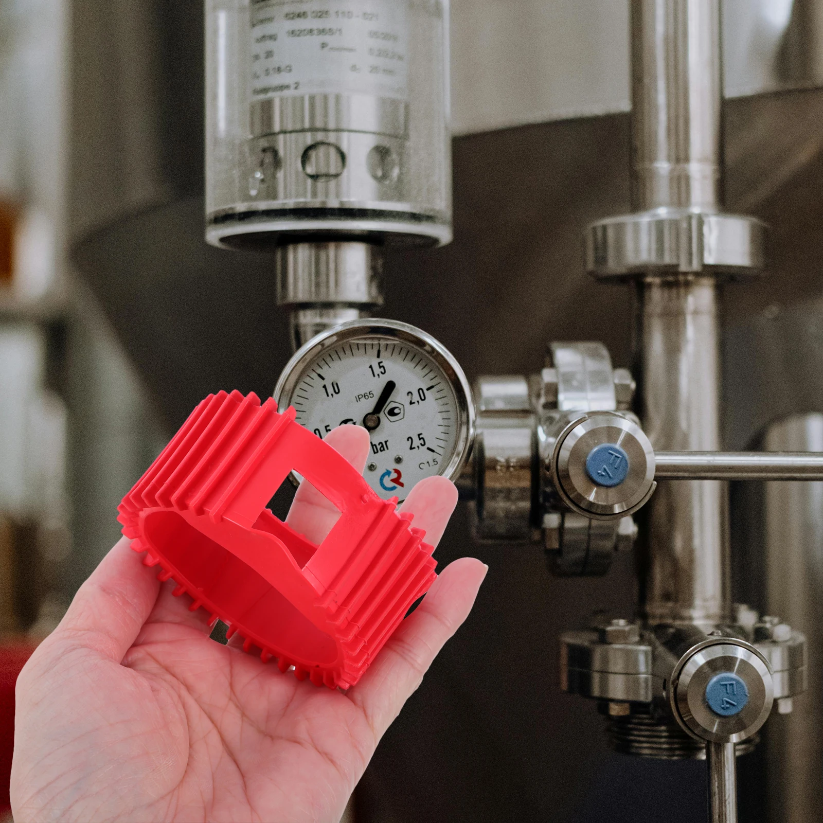

4pcs Pressure Reducer Case Protective Covers Acetylene Regulators Silica Gel Guards Oxygen Gauge Protection Welding