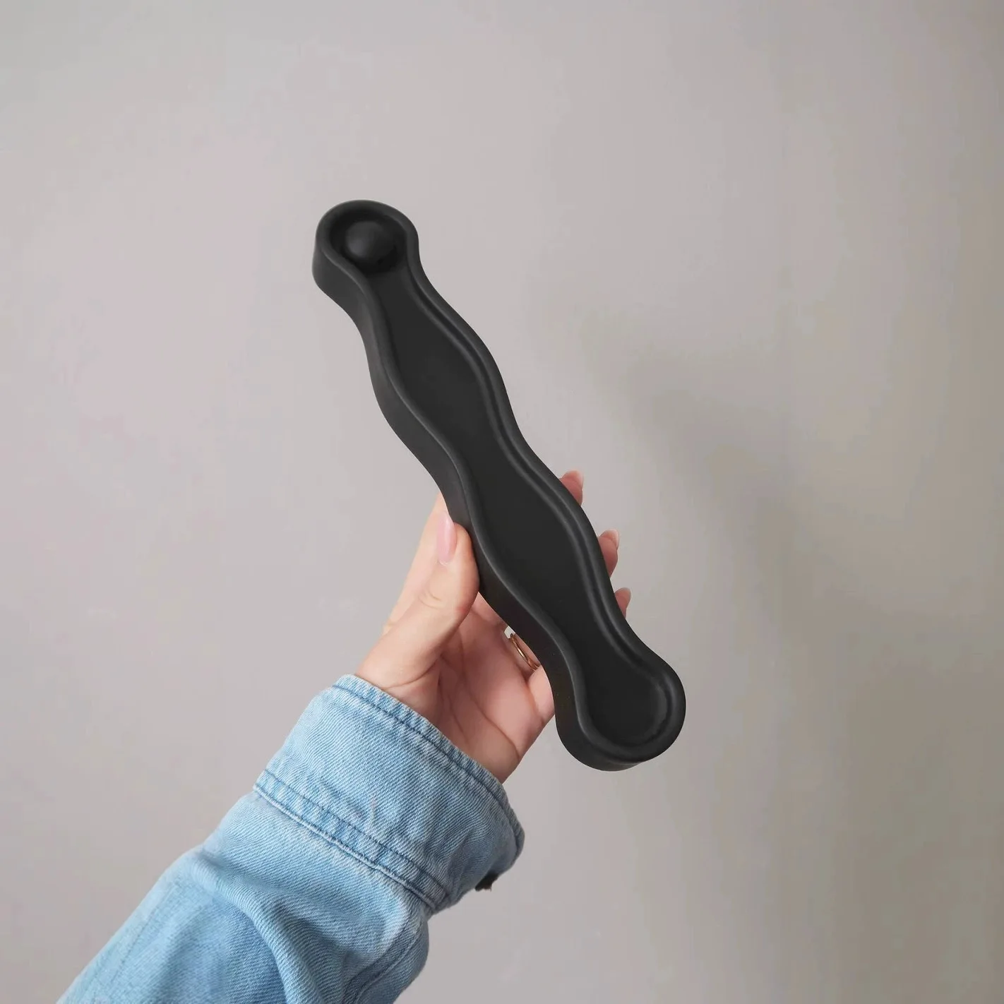 DIY Sandalwood Seat Silicone Gypsum Mold Wave shaped Base Silicone Mold Handmade Concrete, Cement, Gypsum Mold Home Decoration