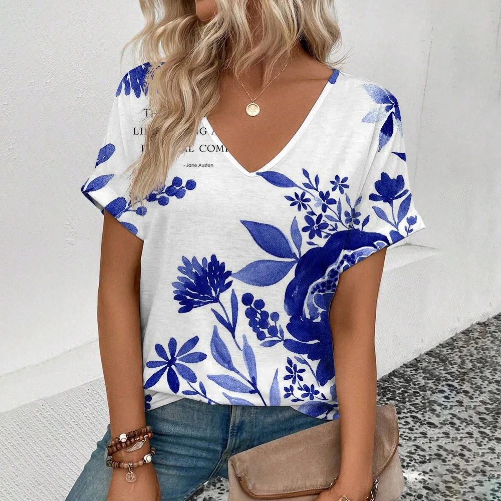 2024 Fashion Chinese Style Blue And White Porcelain Print T-shirt Summer Leisure Elegant V-neck Women's Short Sleeved T-shirt